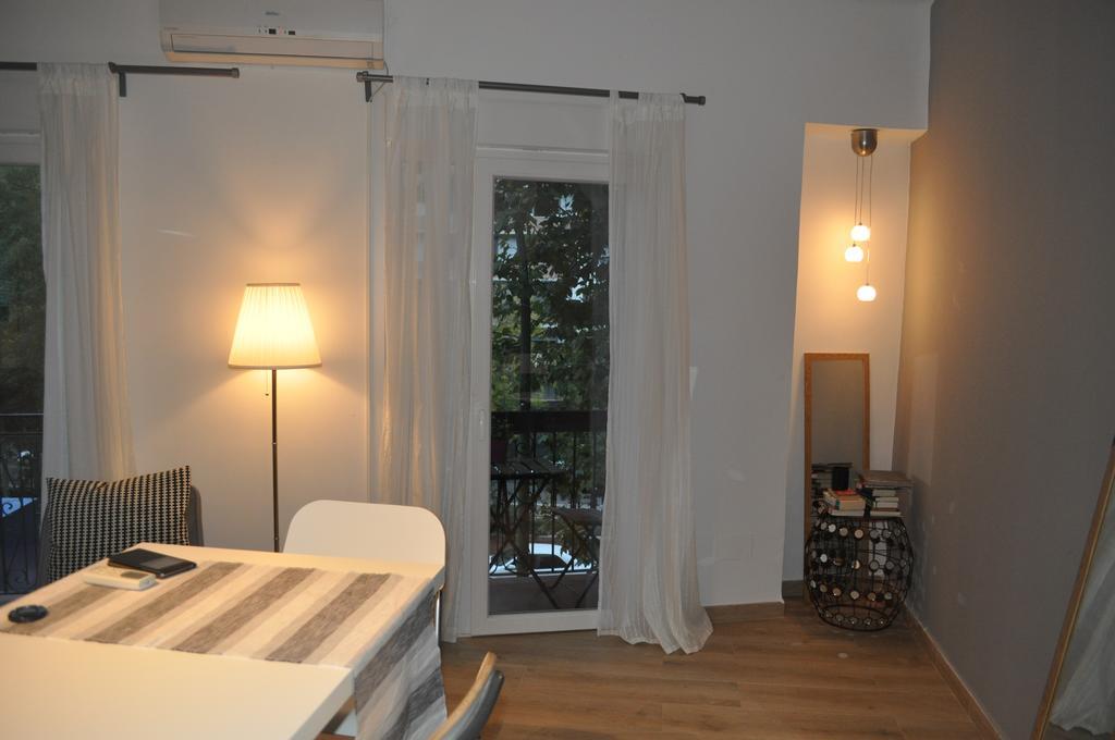 Apartament Ronda De Segovia Madryt Zewnętrze zdjęcie